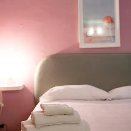 Modern Studio Apartment In Front Of Ponte Vecchio-2